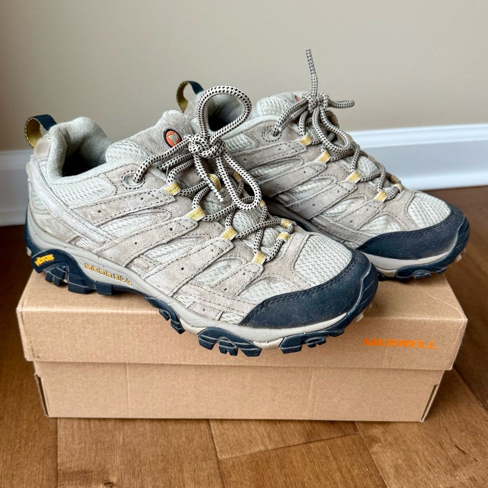 Merrell Moab 2 Vent Taupe Hiking Shoes Women’s Size 8 | Excellent Condition